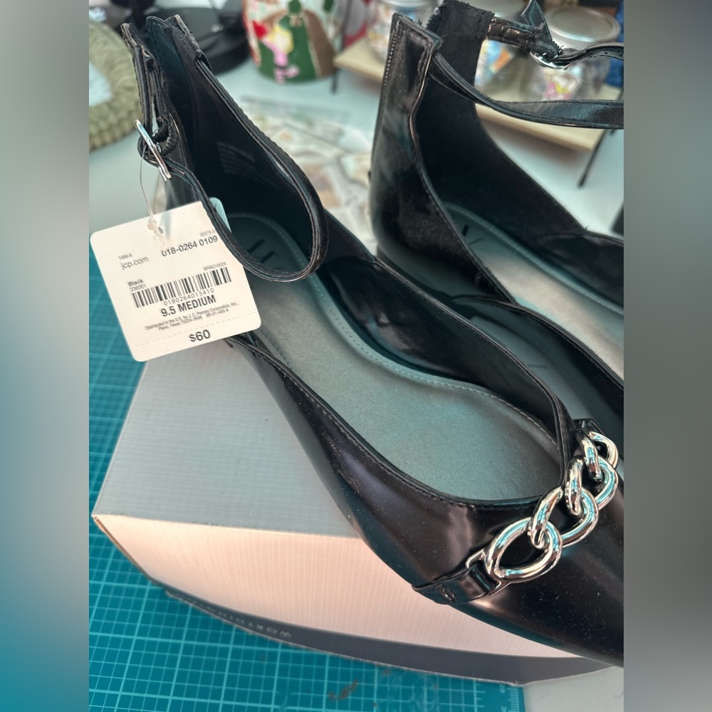 Worthington Black flats